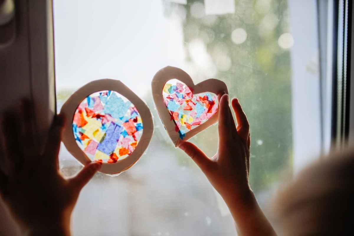 Kinder basteln Fensterbilder