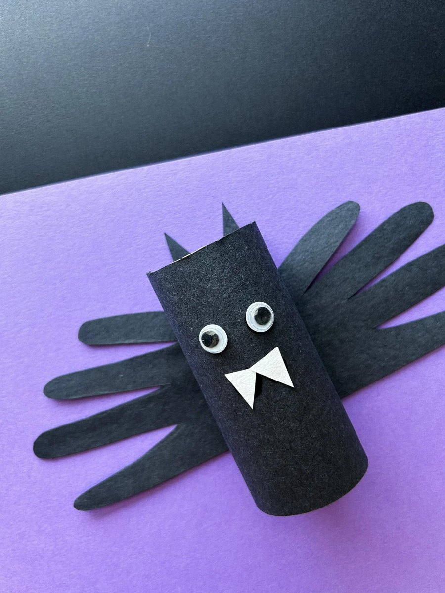 Fledermaus mit Flügeln und Gesicht basteln
