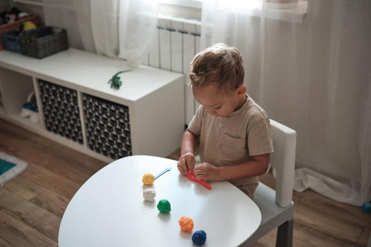 Spiele für 2 jährige drinnen mit Spaß und Ideen