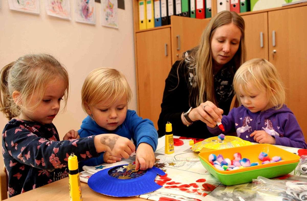 U3 Kinder basteln Laternen