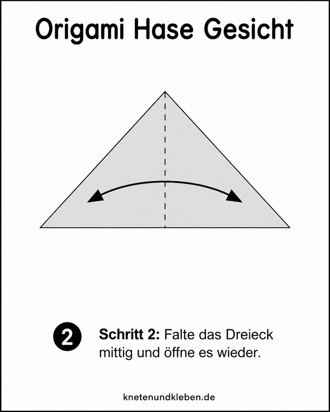 Origami Hase Gesicht falten: das Dreieck wird mittig gefaltet und danach wieder geöffnet