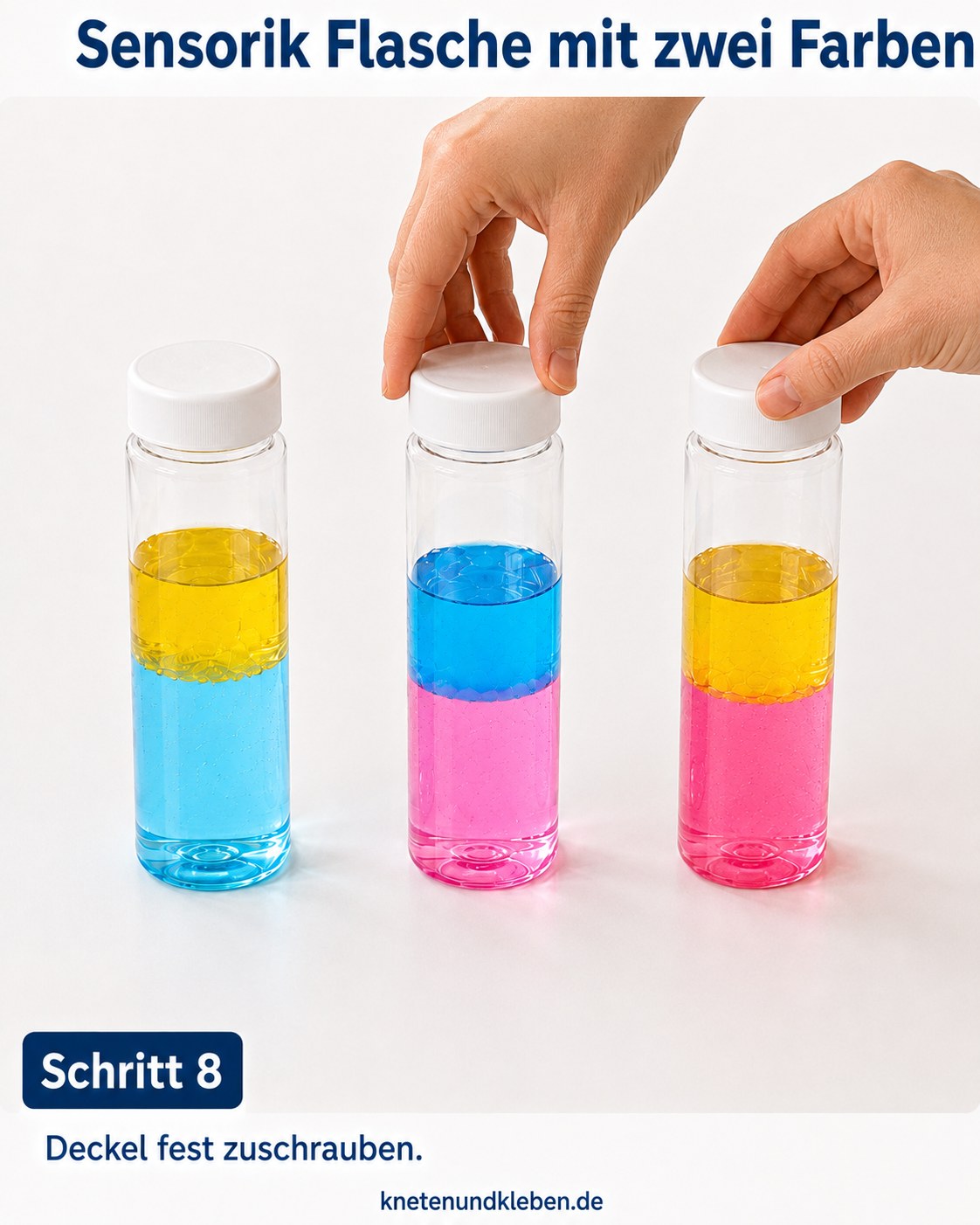Kinderhände schrauben den Deckel der Sensorik-Flasche mit zwei Farben fest zu