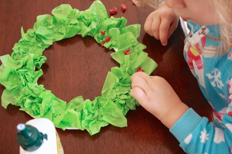 Weihnachtskranz basteln Kleinkinder